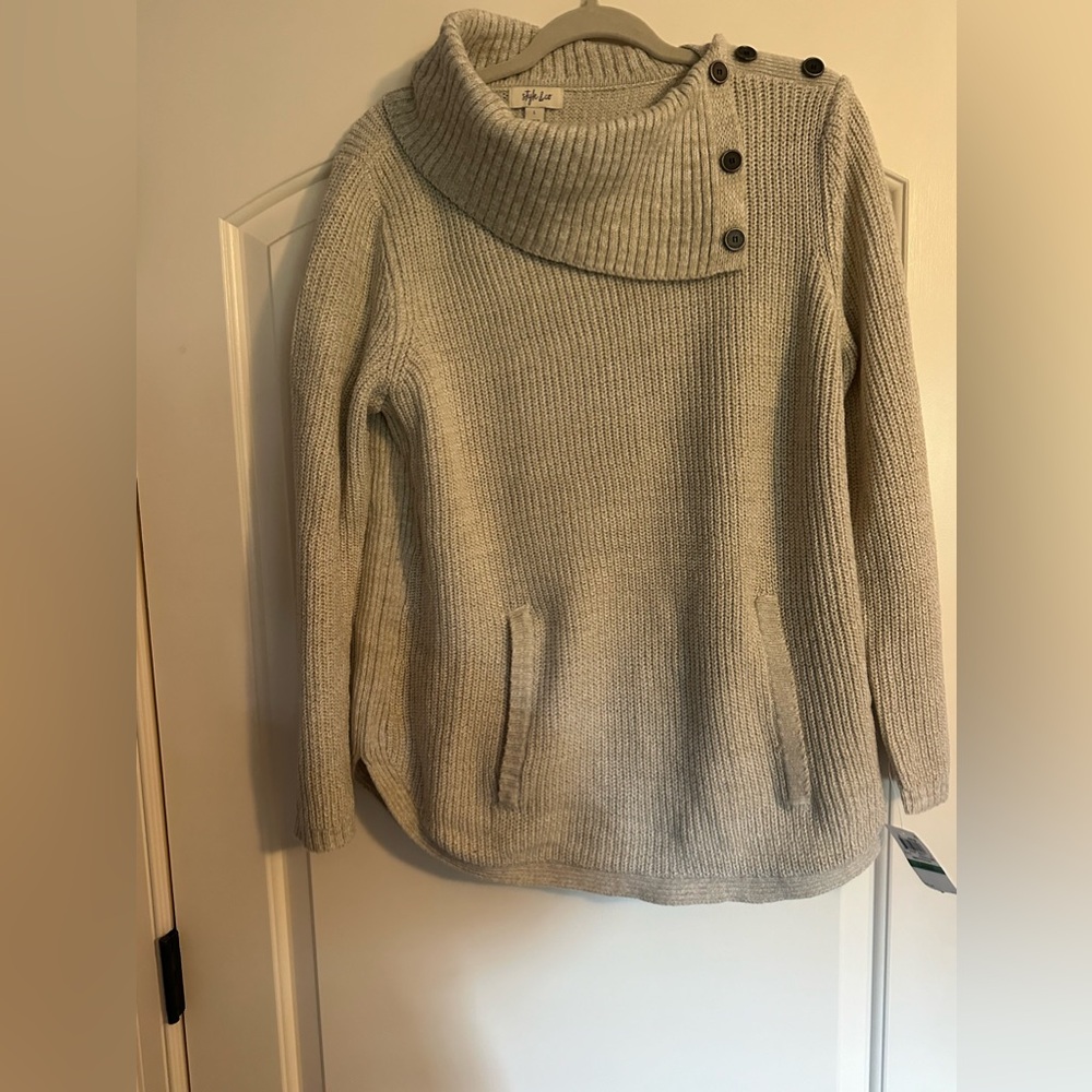 NWT Style & Co. Cream Sweater- Size L